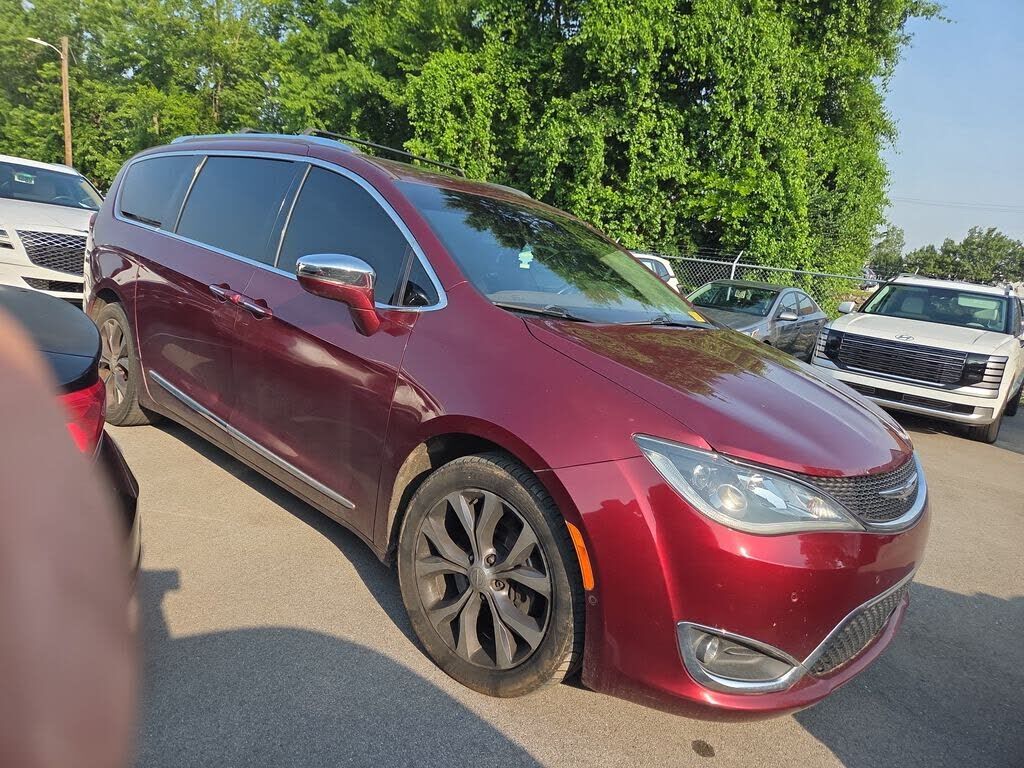 2017 CHRYSLER Pacifica