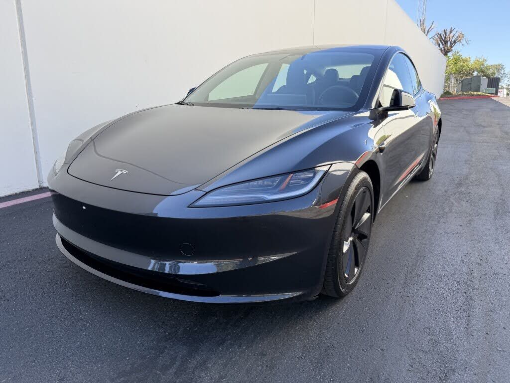 2024 TESLA Model 3
