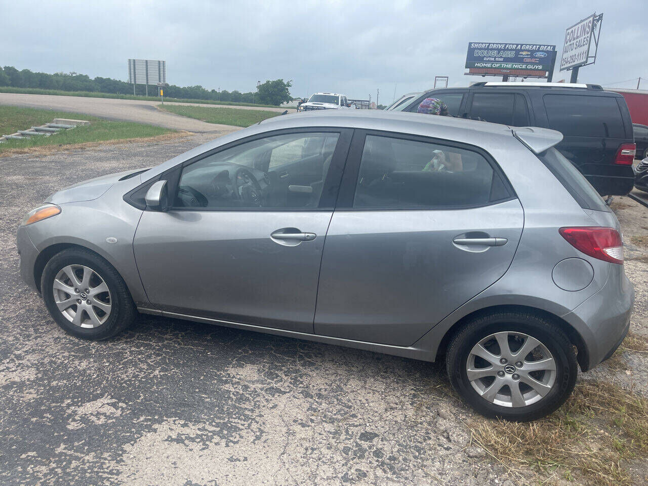 2013 MAZDA Mazda2