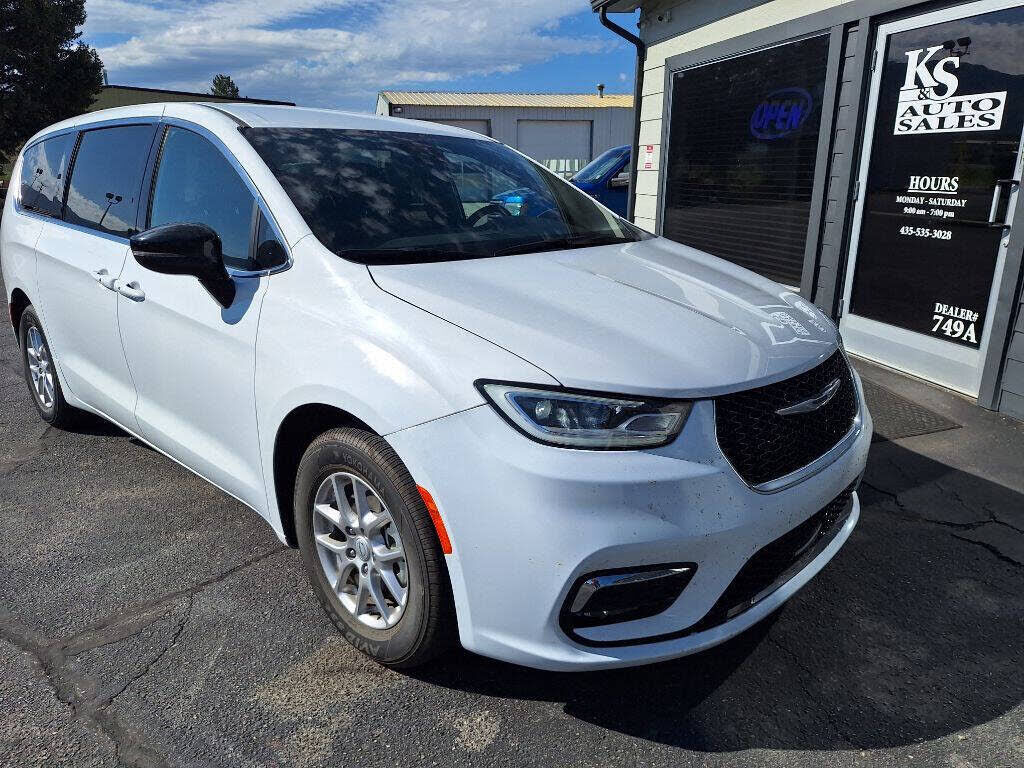 2026 CHRYSLER Pacifica