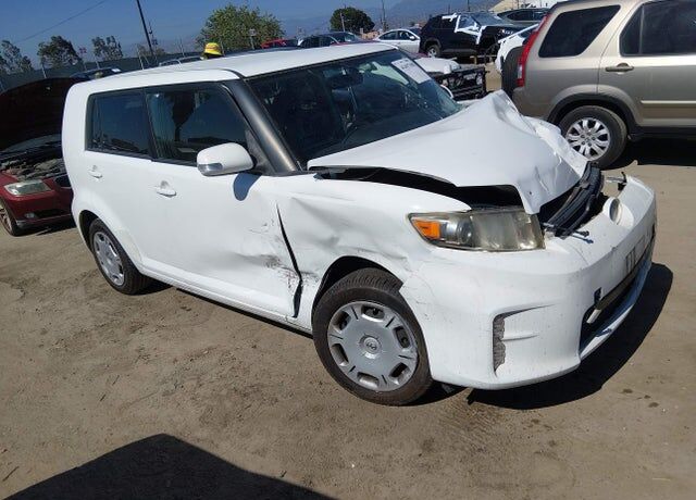 2014 TOYOTA SCION