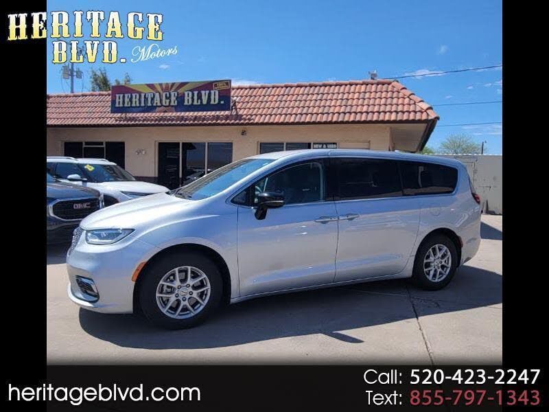 2024 CHRYSLER Pacifica