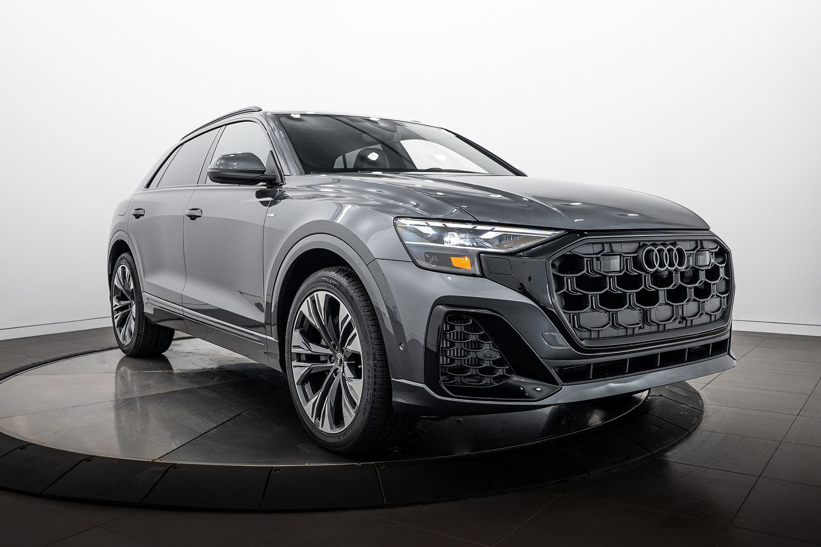 2026 Audi Q8