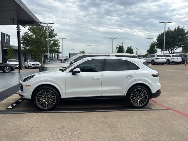 2020 PORSCHE Cayenne