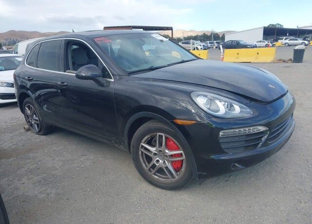 2012 PORSCHE Cayenne