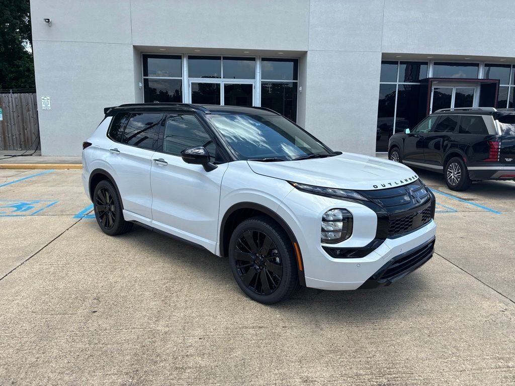 2026 MITSUBISHI Outlander