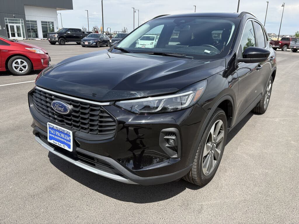 2025 FORD Escape