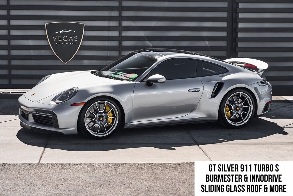 2021 PORSCHE 911