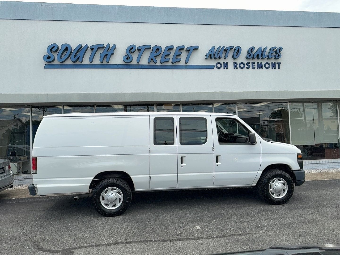 2014 FORD E-350