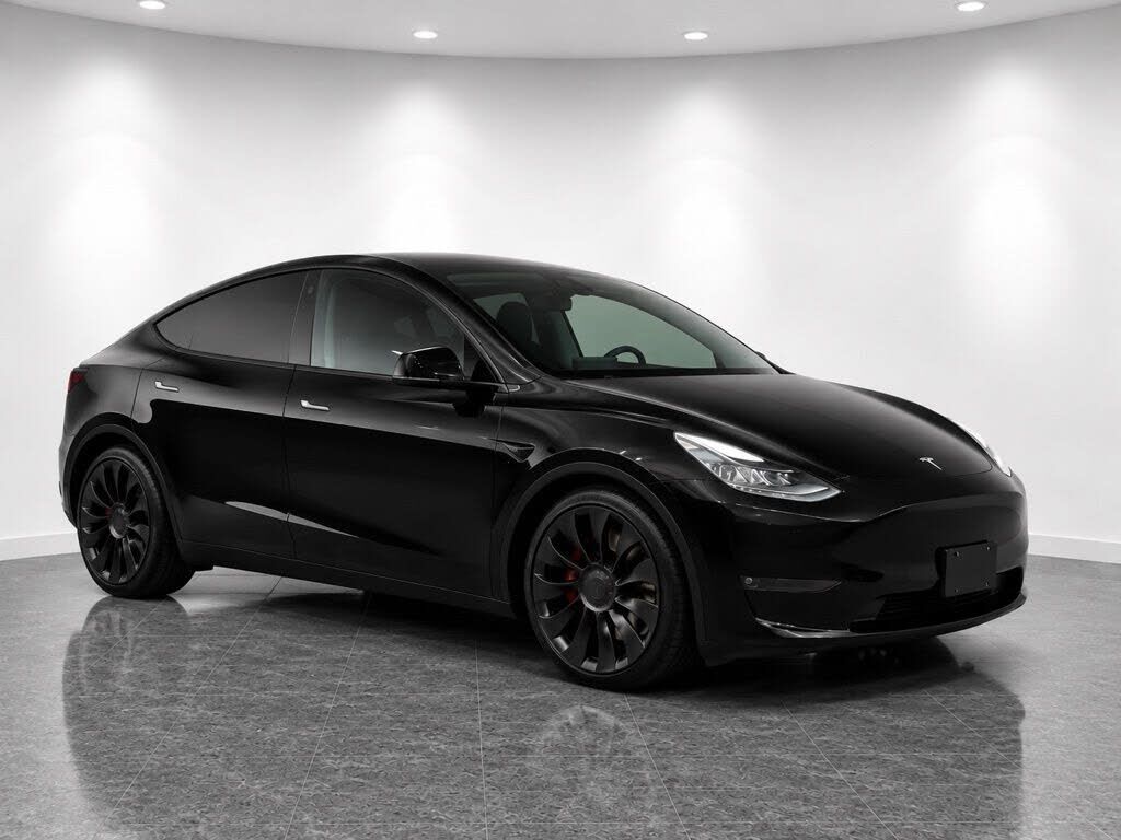 2022 TESLA Model Y