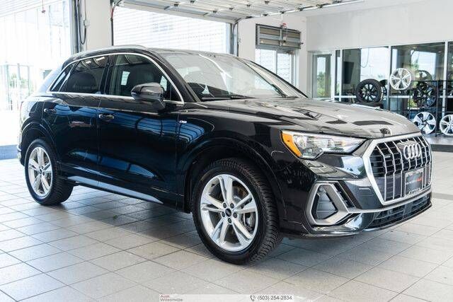 2022 AUDI Q3