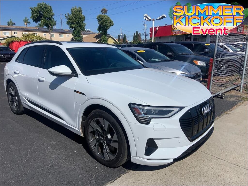 2021 AUDI e-tron