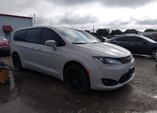 2019 CHRYSLER Pacifica