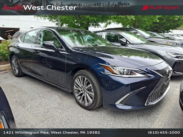 2019 LEXUS ES