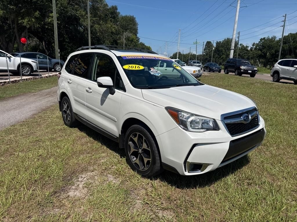 2016 SUBARU Forester