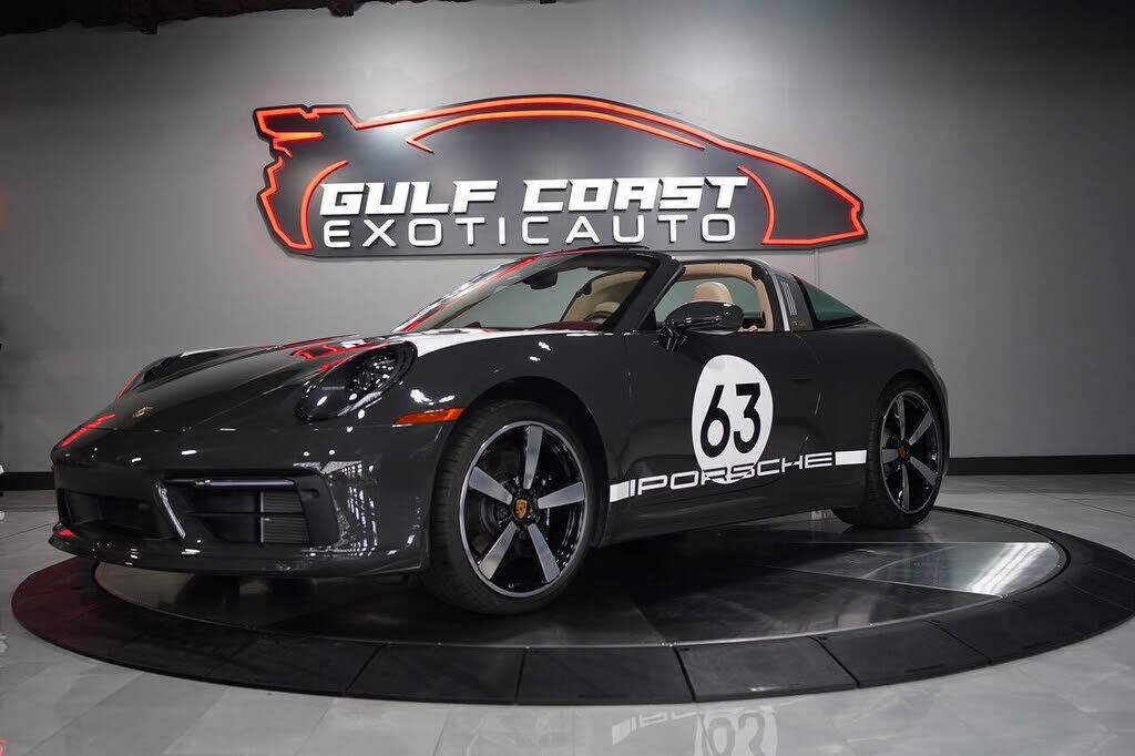 2021 PORSCHE 911