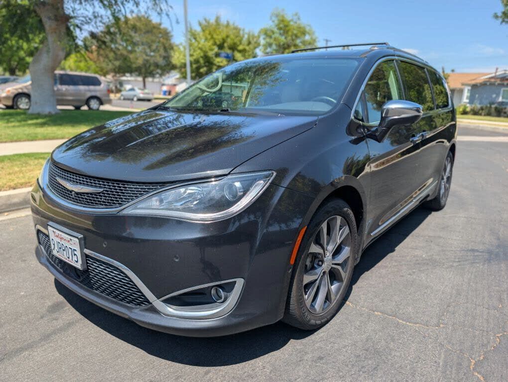 2017 CHRYSLER Pacifica