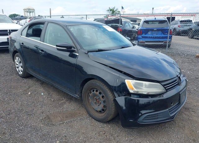 2013 VOLKSWAGEN Jetta