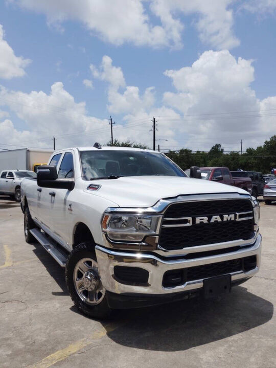 2022 RAM 3500