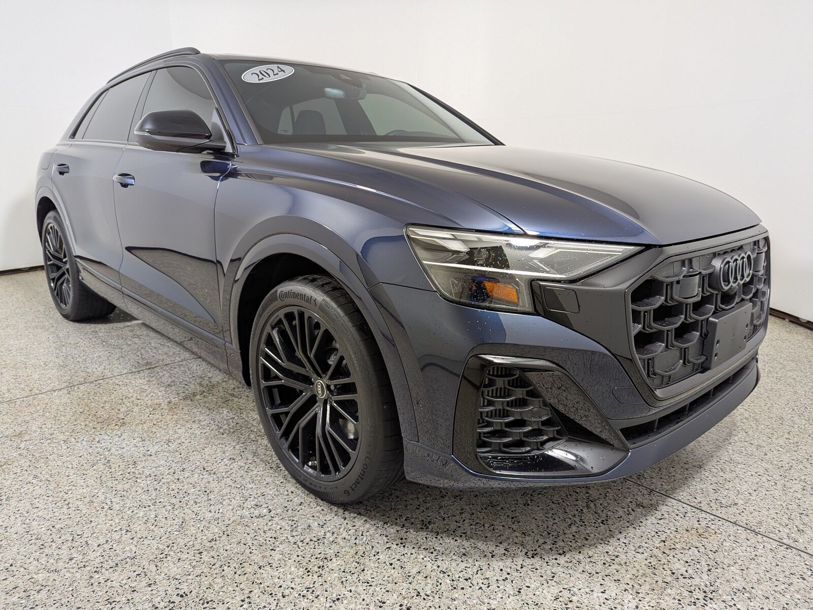2024 AUDI SQ8