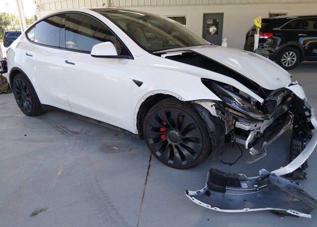 2022 TESLA Model Y
