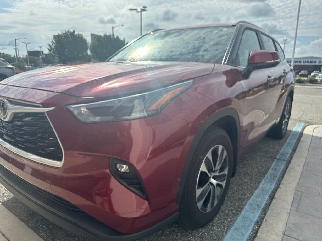 2023 TOYOTA Highlander