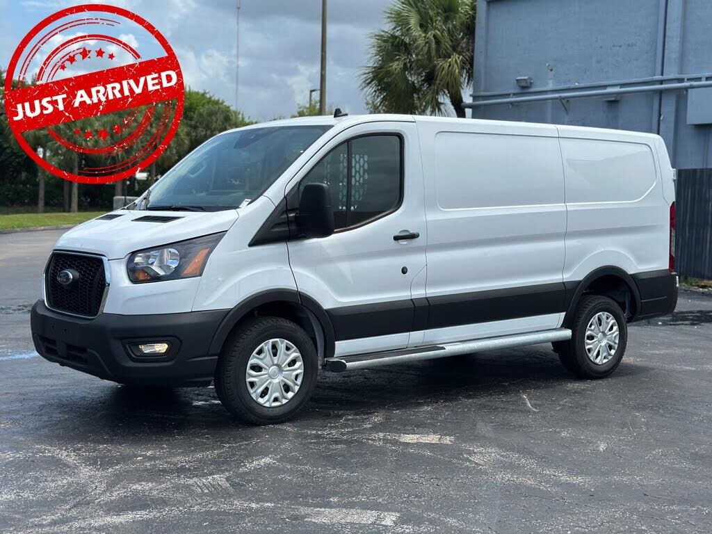 2025 FORD Transit
