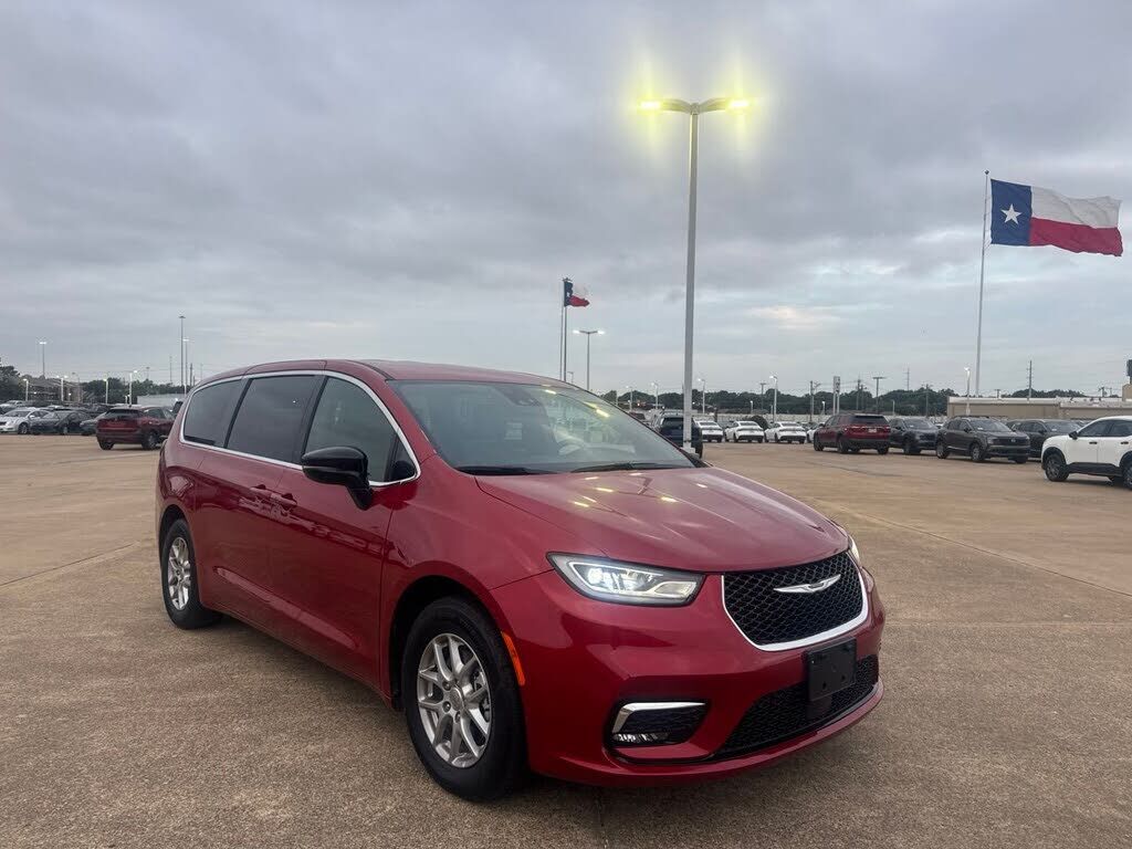2025 CHRYSLER Pacifica