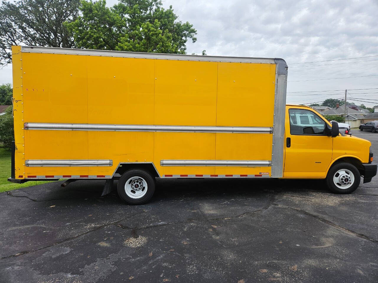 2018 GMC Savana