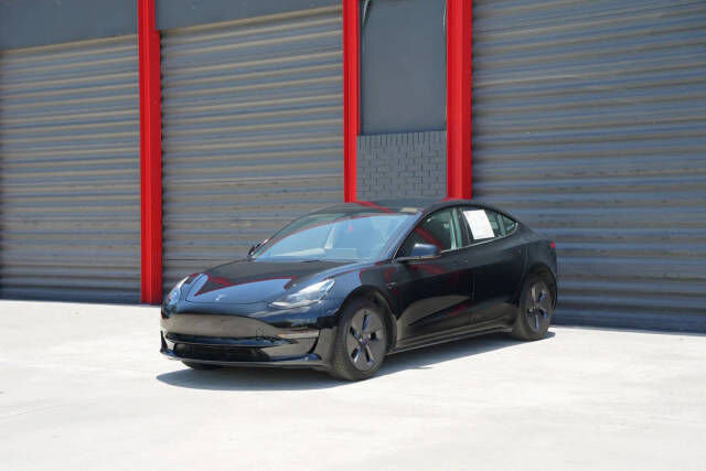 2023 TESLA Model 3