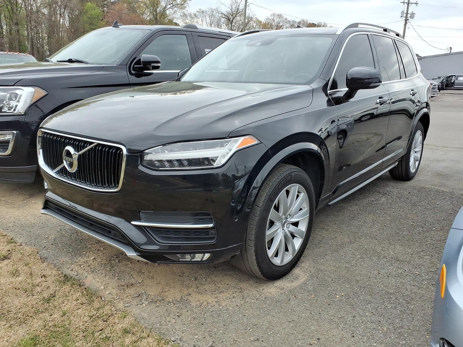 2017 VOLVO XC90