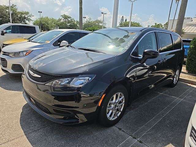 2022 CHRYSLER Voyager