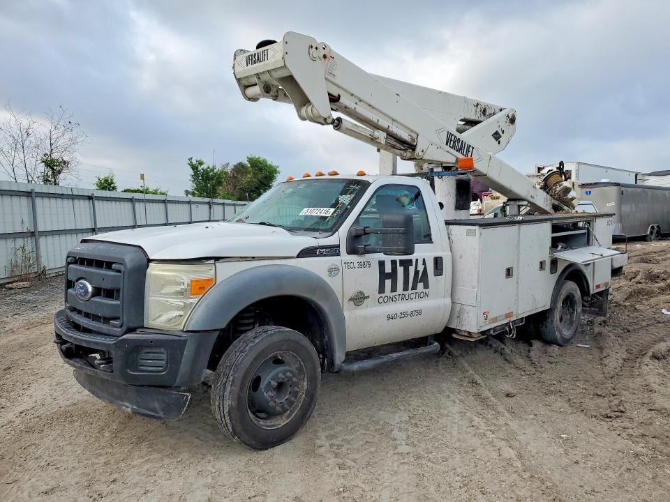 2012 FORD F-550