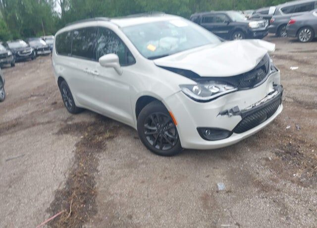 2020 CHRYSLER Pacifica
