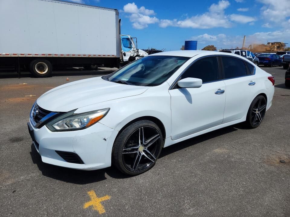 2017 NISSAN Altima