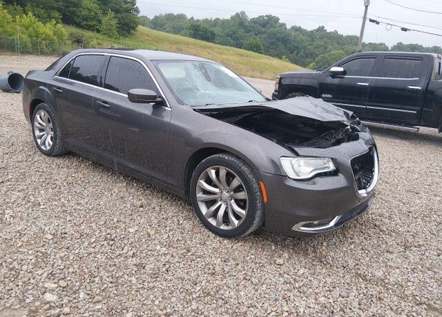 2018 CHRYSLER 300