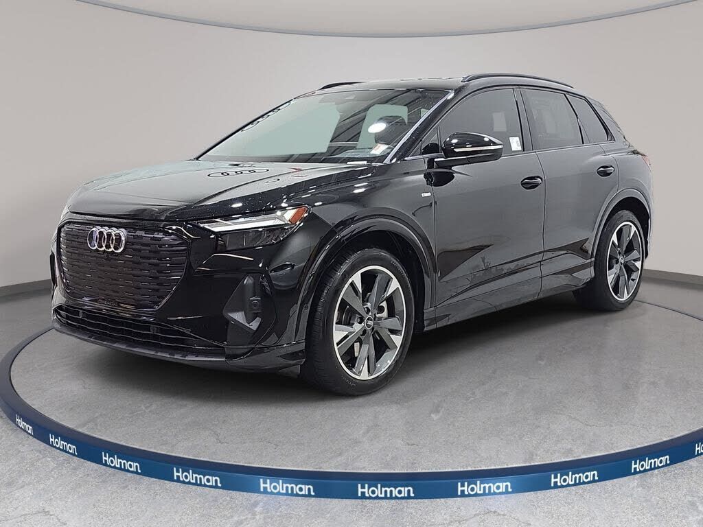 2024 AUDI Q4