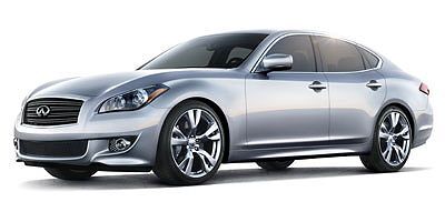 2011 INFINITI M56