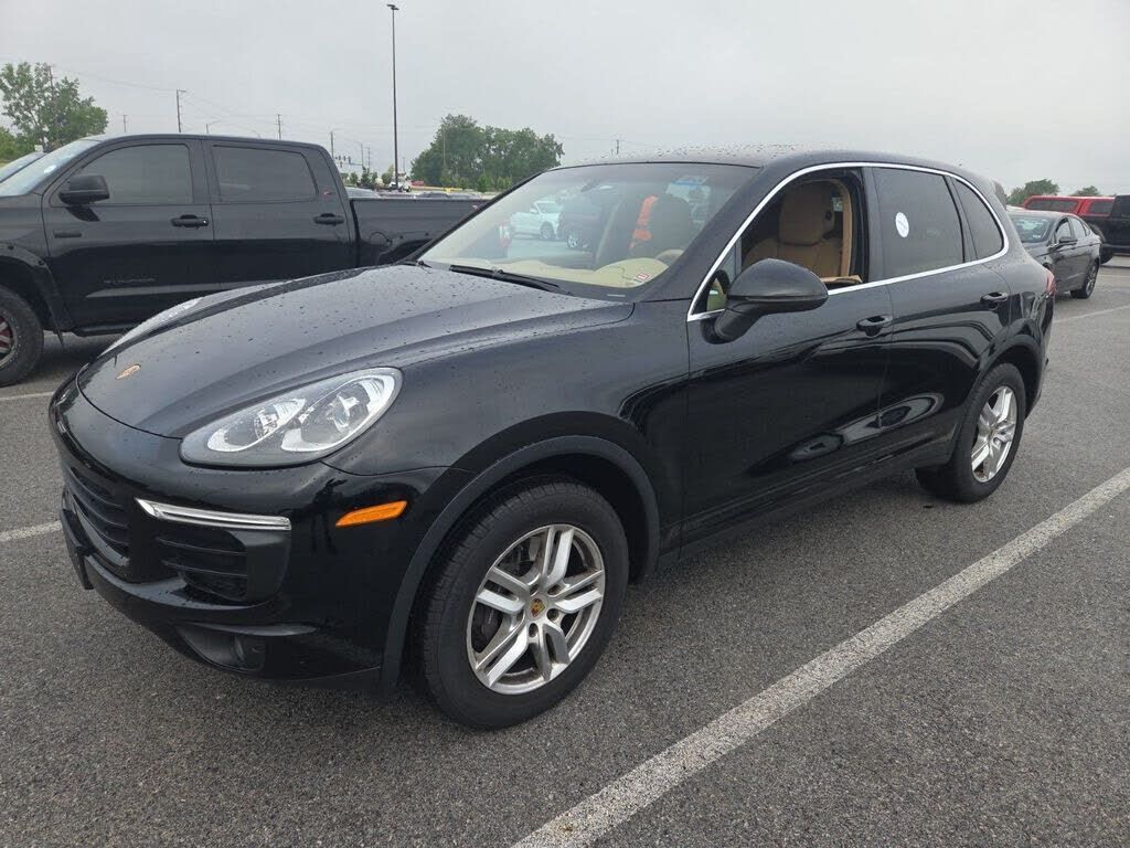2016 PORSCHE Cayenne