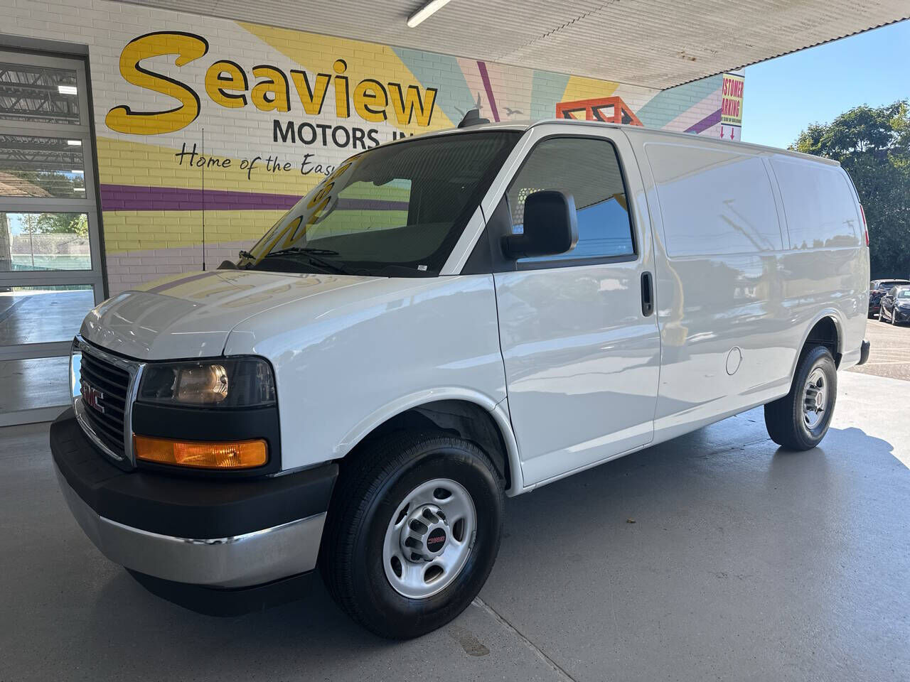2022 GMC Savana
