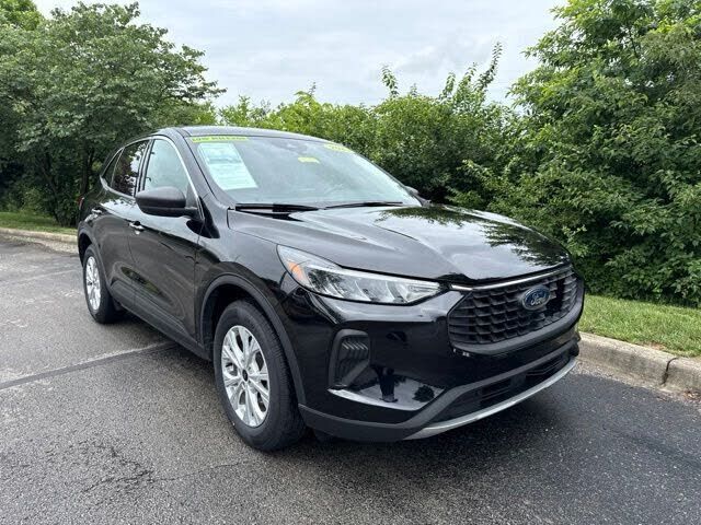 2024 FORD Escape