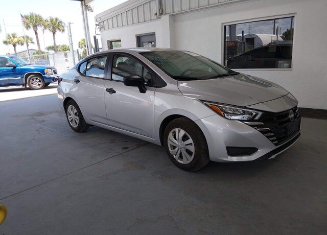 2025 NISSAN Versa