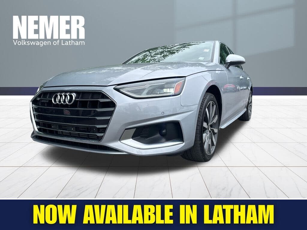 2022 AUDI A4