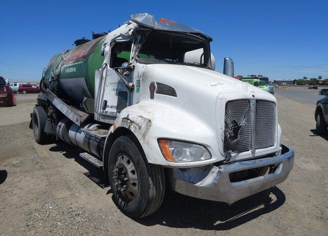 2016 KENWORTH T3 Series