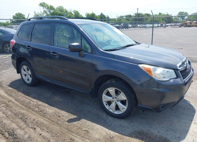 2016 SUBARU Forester