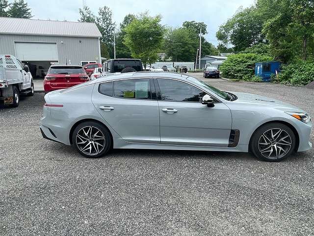 2022 KIA Stinger