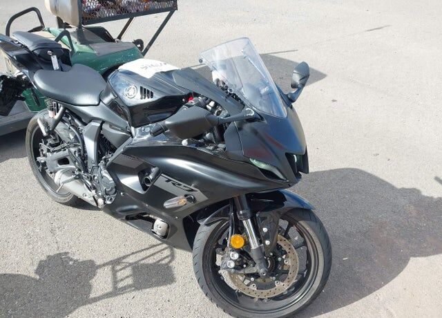 2025 YAMAHA YZF