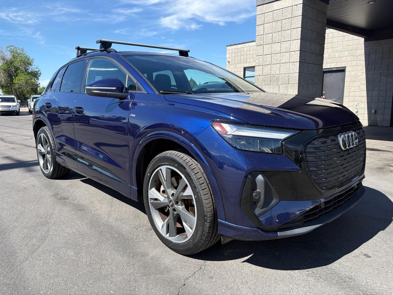 2023 AUDI Q4