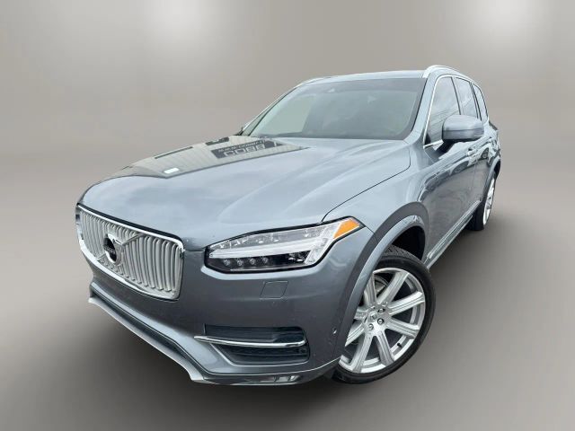 2018 VOLVO XC90