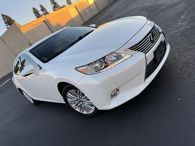 2014 LEXUS ES